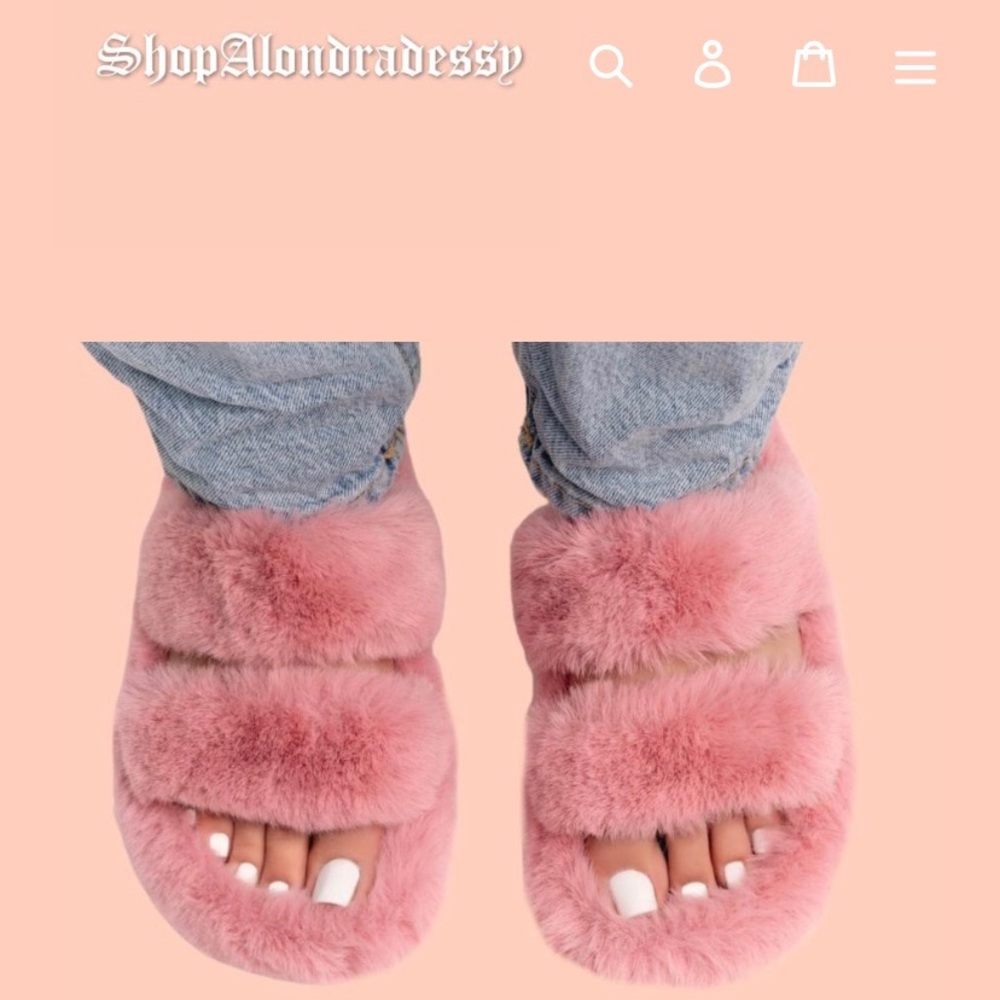 Alondradessy Furry Slippers